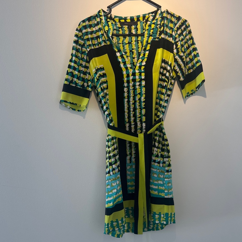 BCBGMaxAzria Green and Yellow Patterned Mini Dress